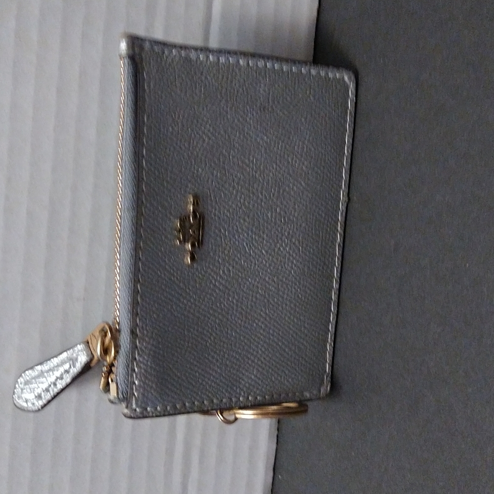 VGUC. Coach silver card holder / keychain.